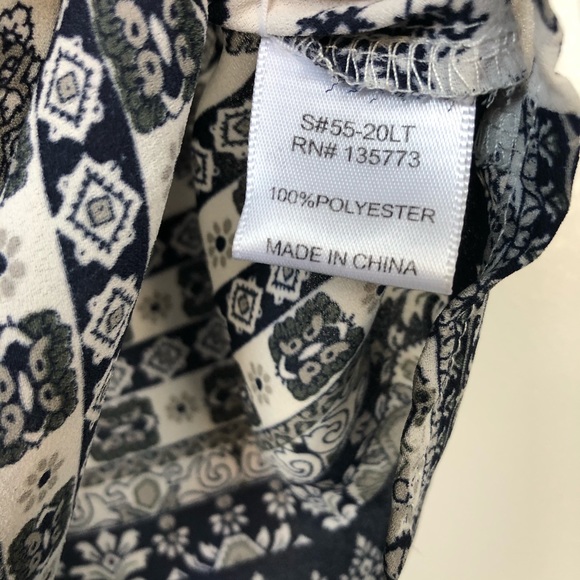 Women’s Olivaceous Button Tie Paisley Print Top - Picture 8 of 8